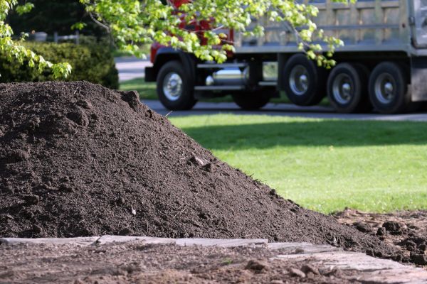 Yard Dirt Delivery in Lake Charles