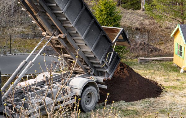 Yard Soil Delivery in Lake Charles
